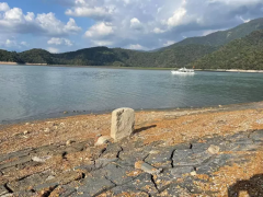 日月潭水位下降约13米 岛