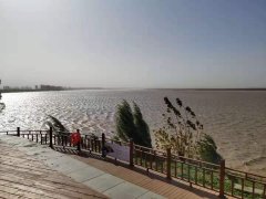 https://www.chinanews.app/uploads/allimg/230423/1_04231910461b2.jpg