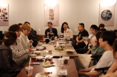 https://www.chinanews.app/uploads/allimg/240501/1-240501160JI32-lp.png